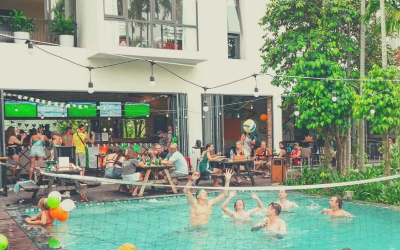 Mad Monkey Hoi An Hostel Exterior photo