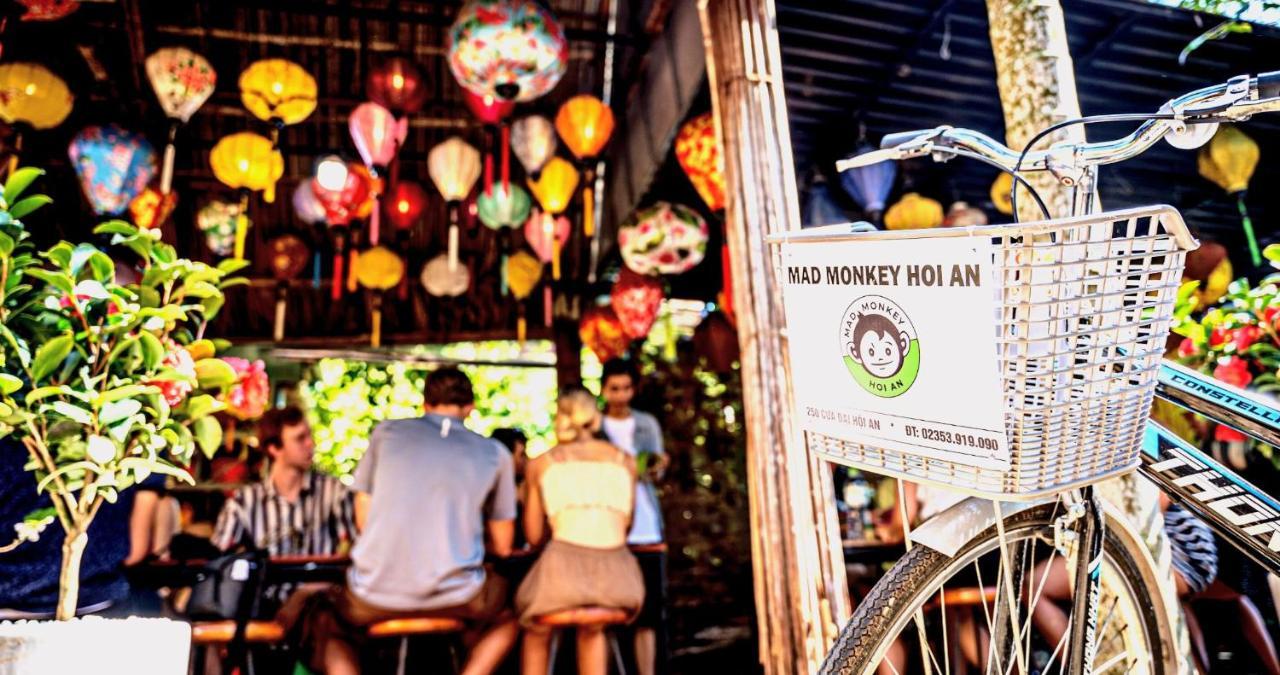 Mad Monkey Hoi An Hostel Exterior photo