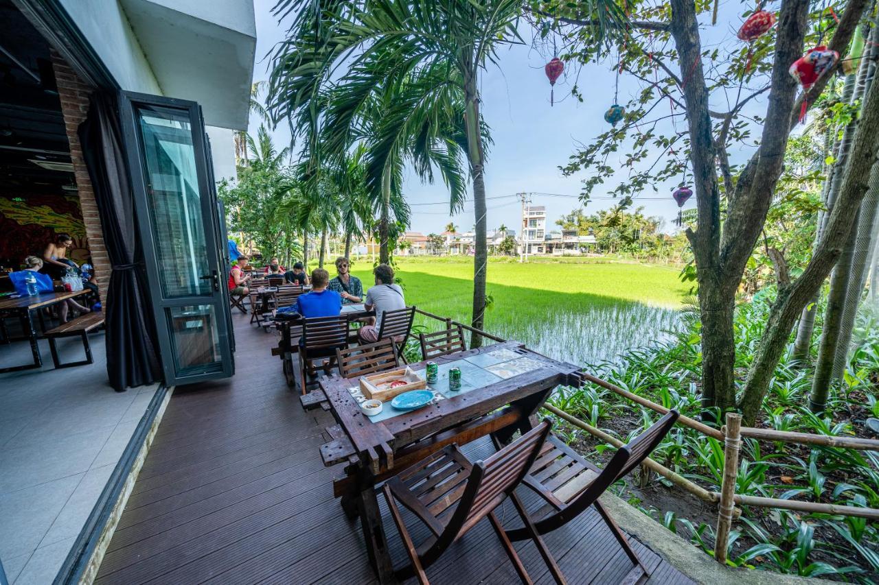 Mad Monkey Hoi An Hostel Exterior photo